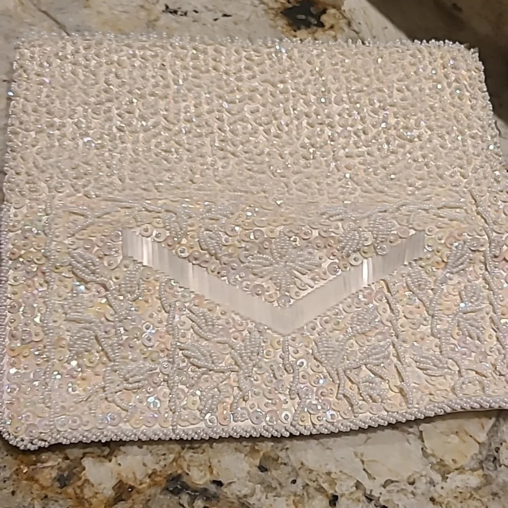Satin, Pearl & sequined evening bag. Vtg. L9. 5
